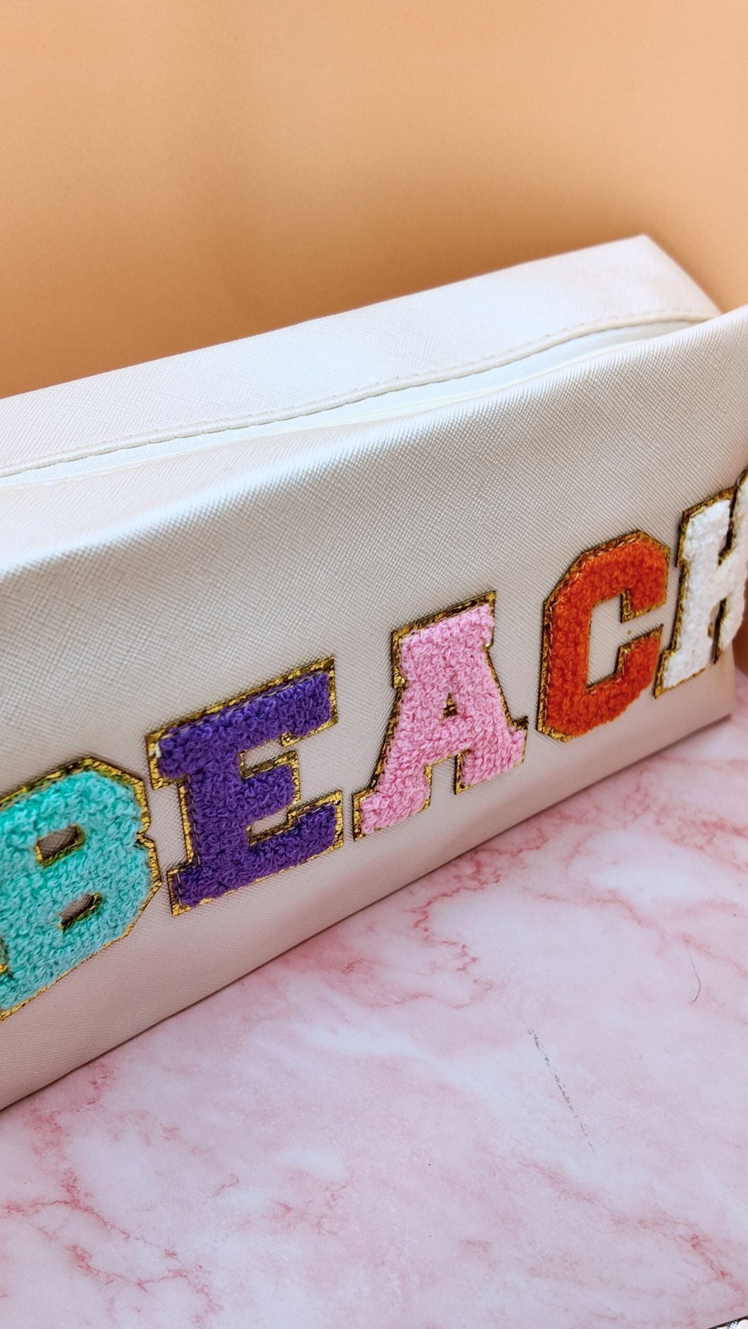 🌈 Trousse Brodée — Édition Color Pop