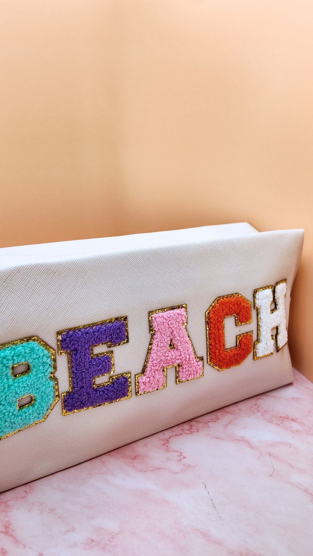 🌈 Trousse Brodée — Édition Color Pop