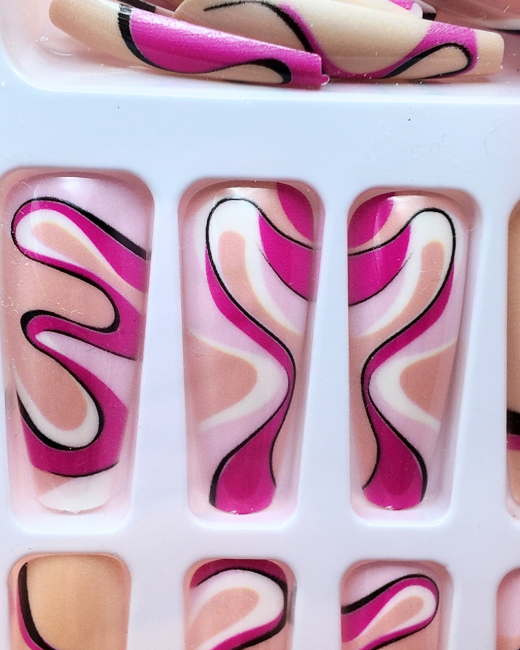 Pink Lava – Press On Nails 🔥💗
