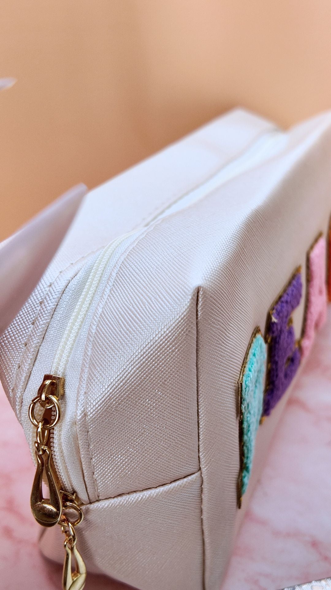 🌈 Trousse Brodée — Édition Color Pop