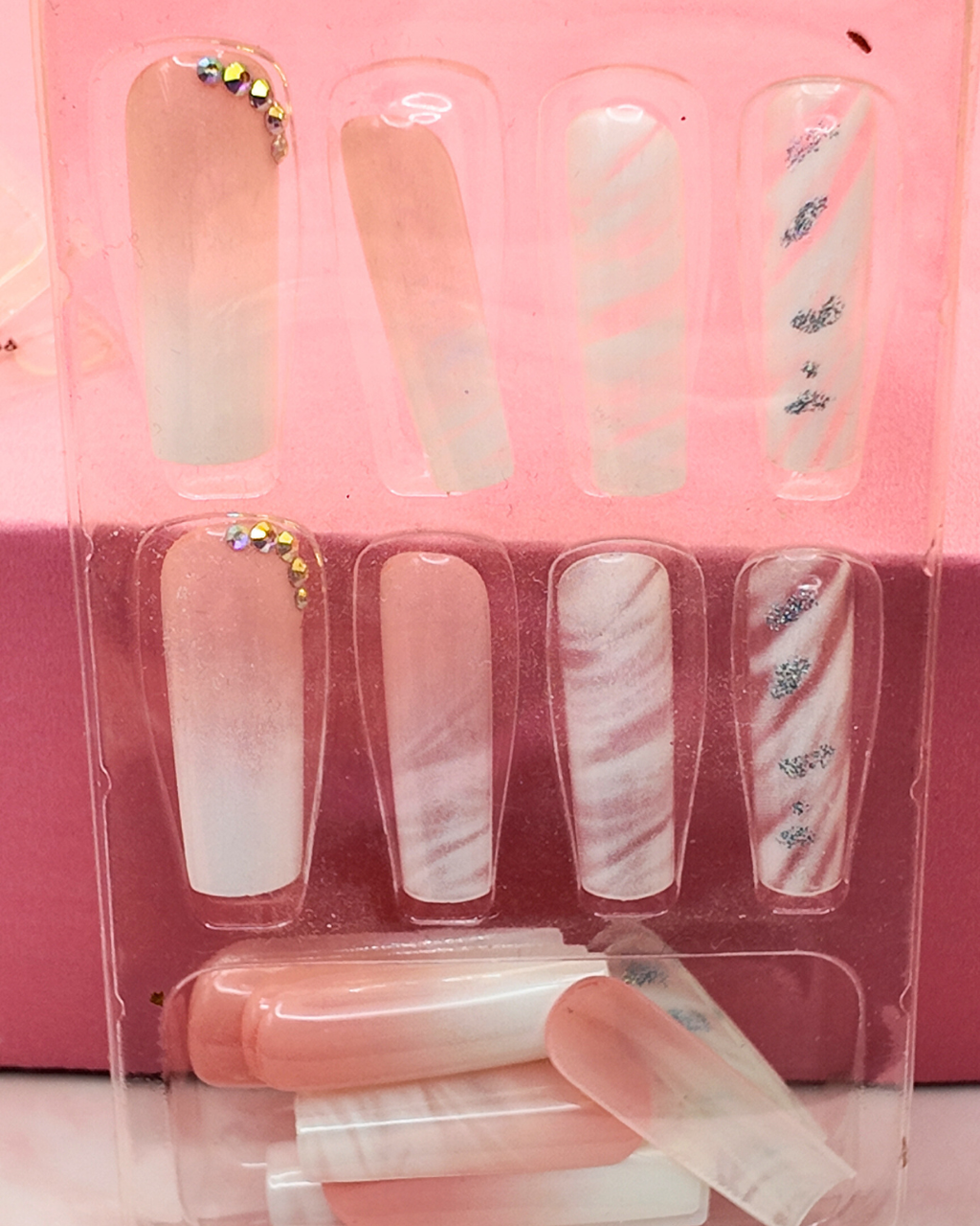 Blushing Bride – Press On Nails 👰‍♀️