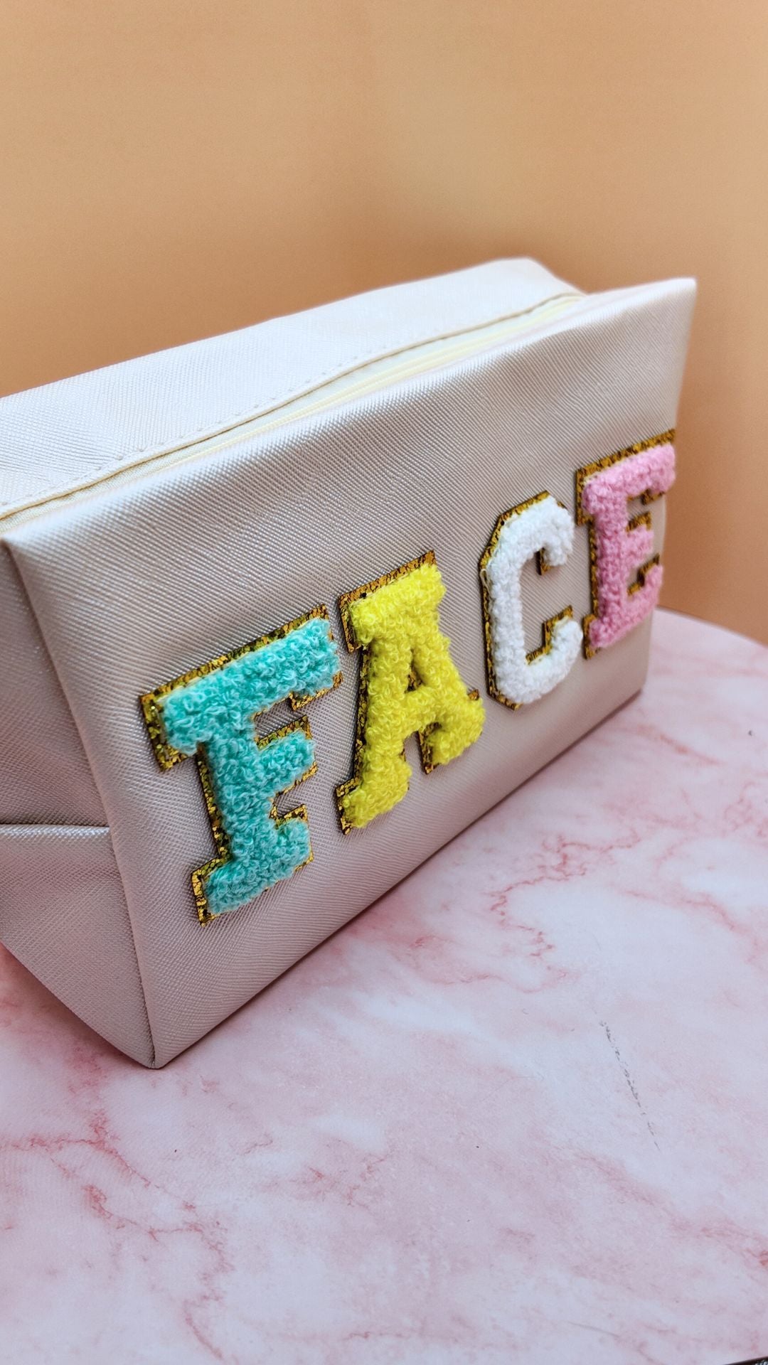 🌈 Trousse Brodée — Édition Color Pop