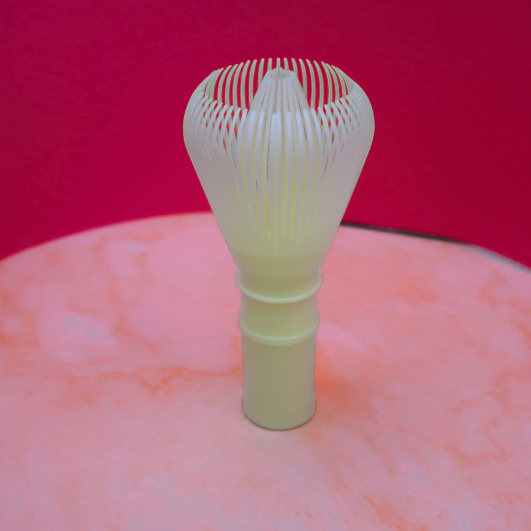 🍵 Fouet Matcha "Glow Whisk" – Version Plastique Réutilisable